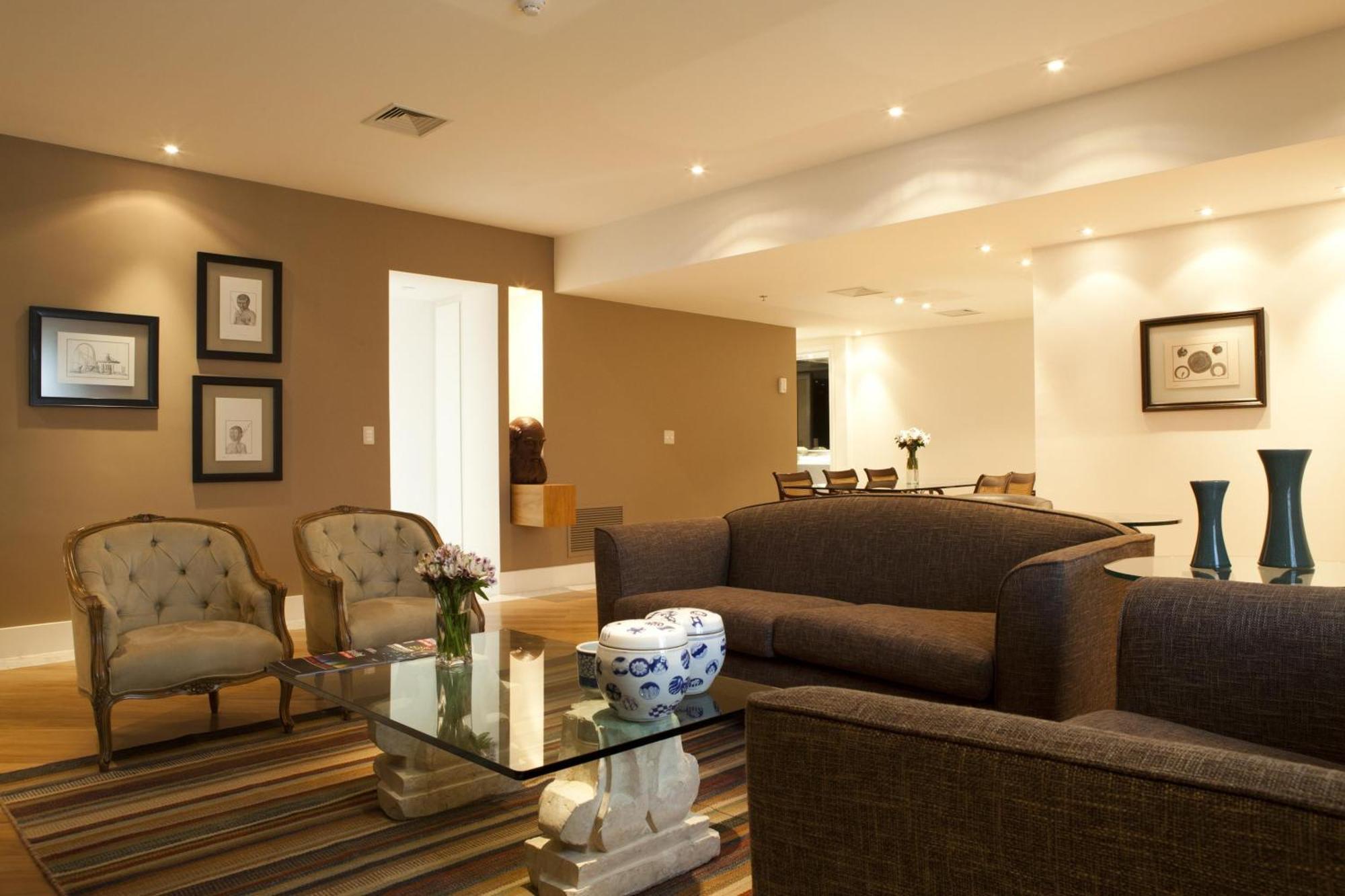 Gran Estanplaza Berrini Hotell São Paulo Rom bilde A living room with recessed lighting